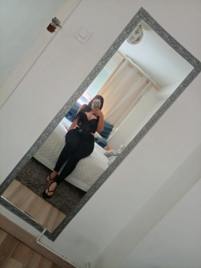 Chica busca chico en Asturias: 