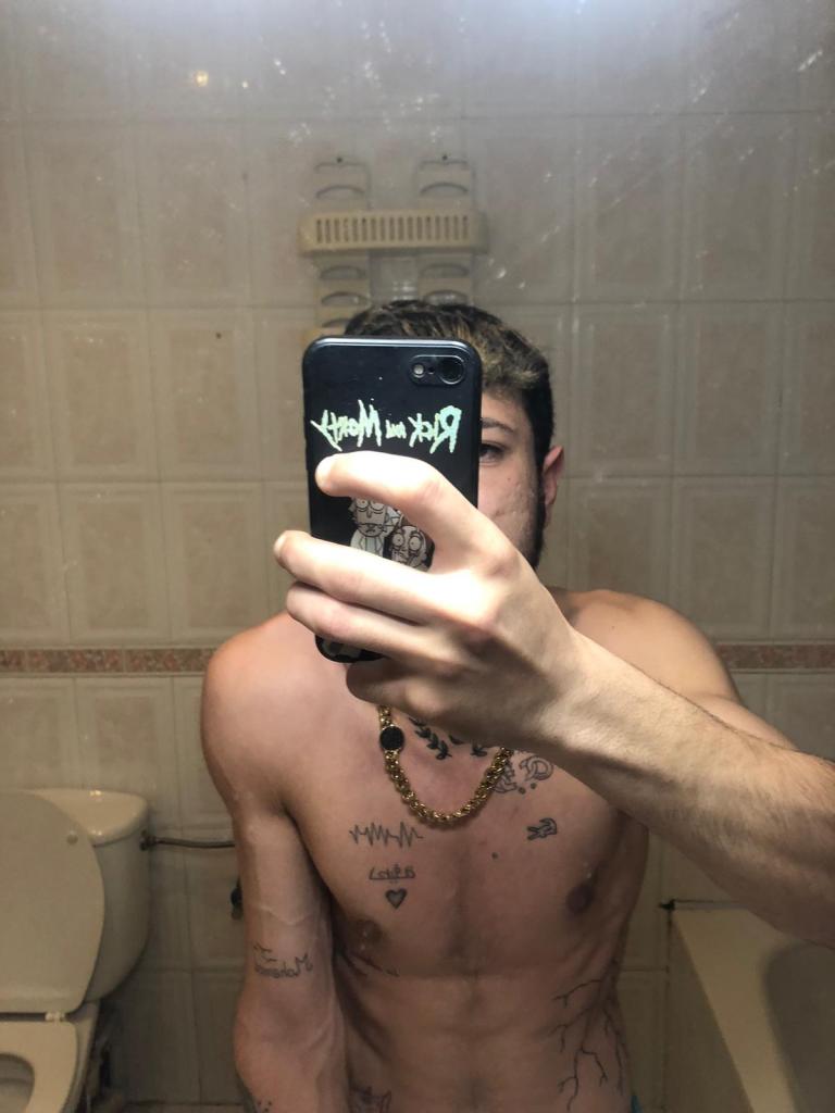 Chico busca chica en Málaga: 