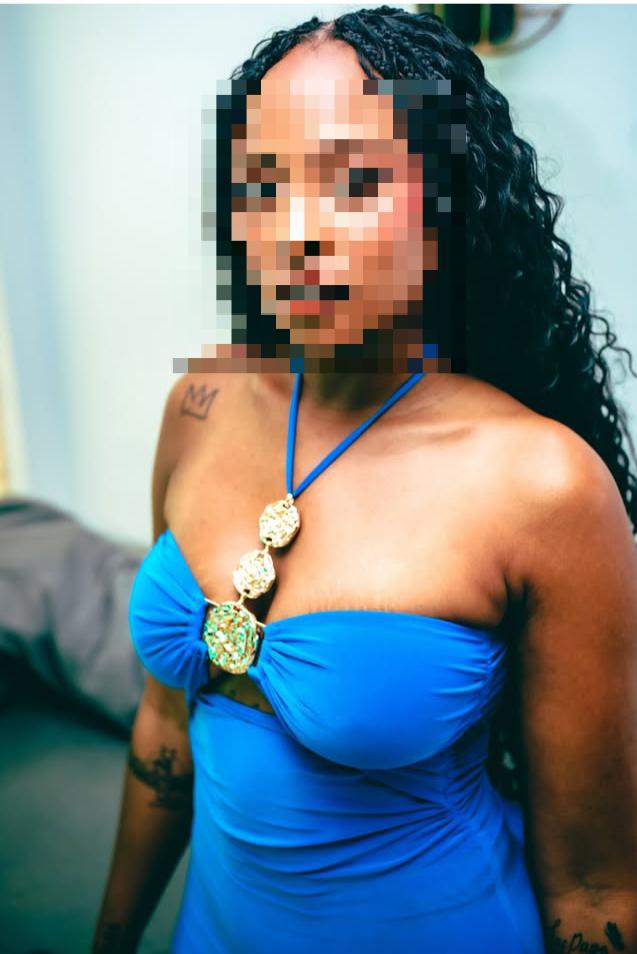 641986631: Chica busca chico en La Coruña