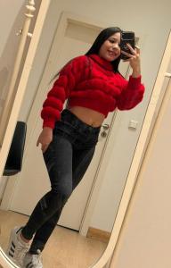 627574249: Chica busca chico en Madrid