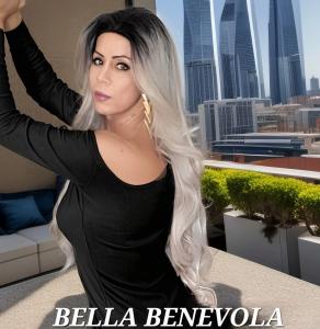 631825988: Travesti en Valencia