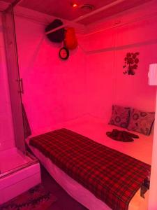 642621195: Chica busca chico en Barcelona