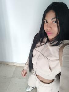 677771181: Chica busca chico en Granada