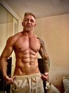 744456349: Chico busca chica en Valencia