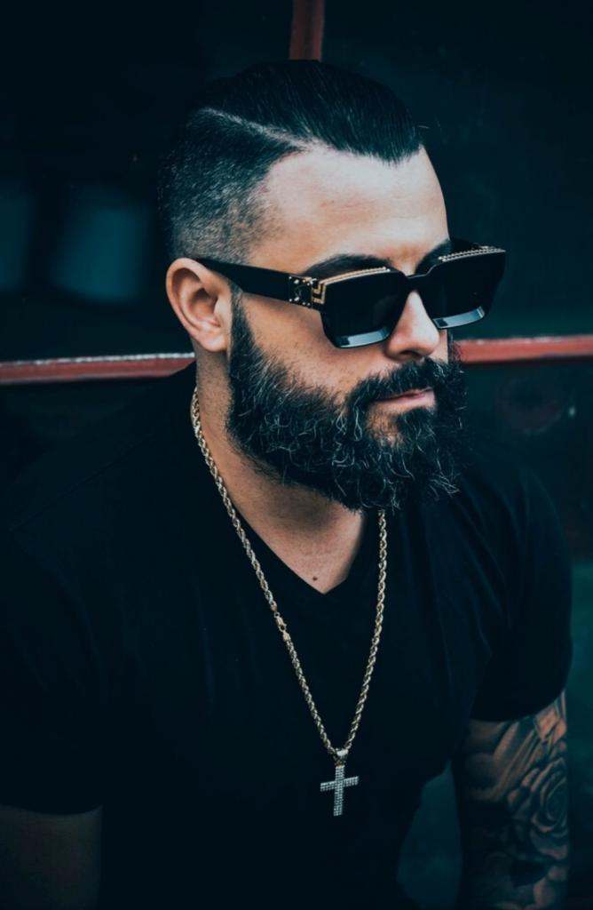 Chico busca chica en Almería: 