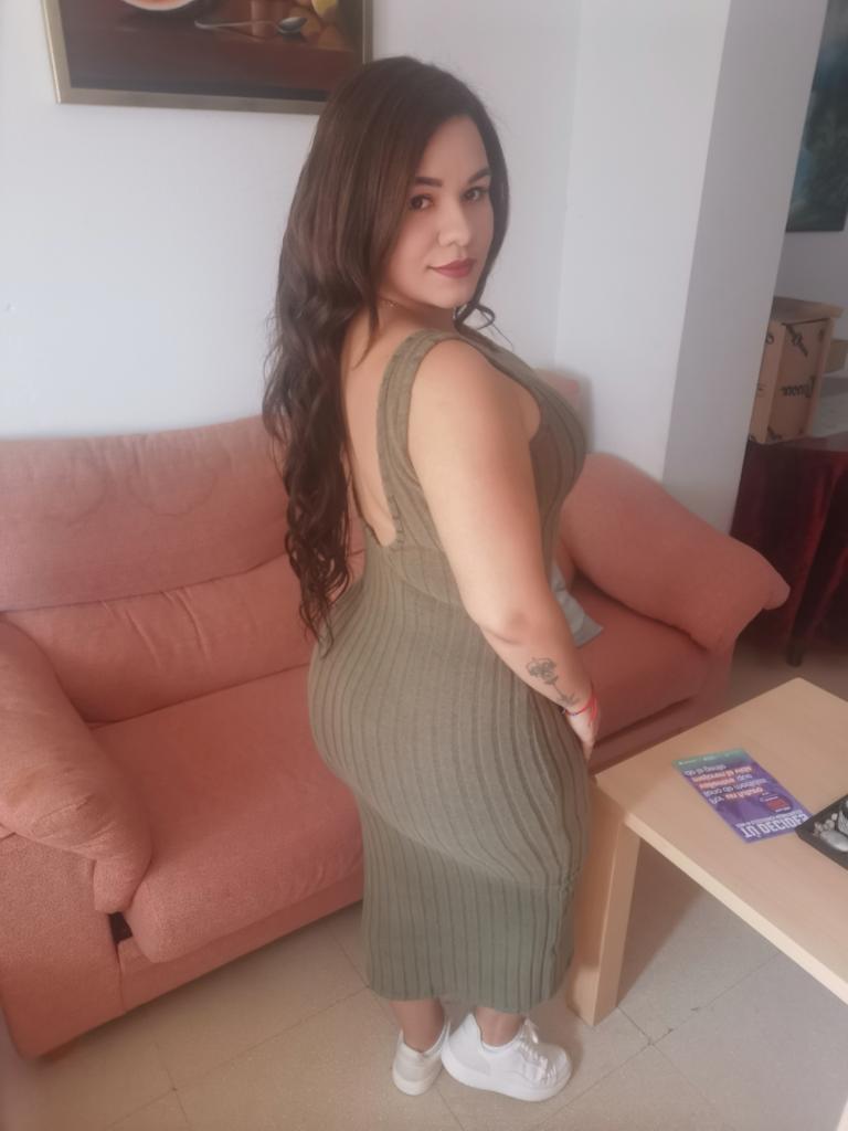 611509668: Chica busca chico en Almería