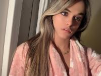 604313043: Chica busca chico en Navarra