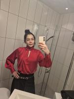 647315397: Chica busca chico en Madrid