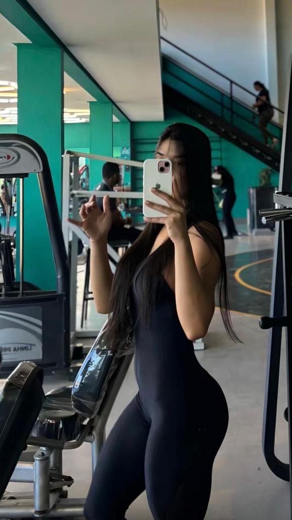 Chica busca chico en Almería: 