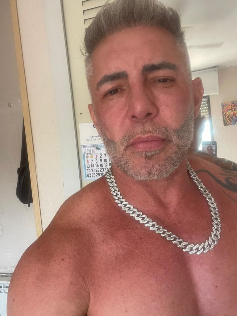 Chico busca chica en Valencia: 