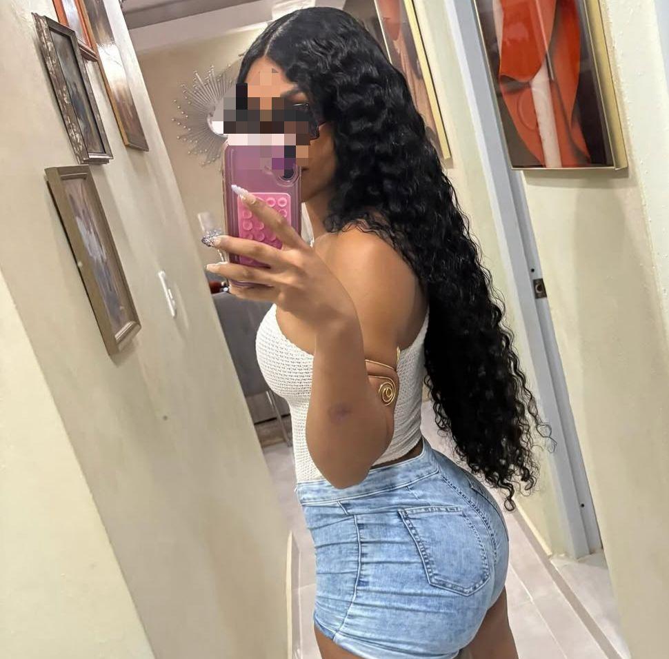 623465872: Chica busca chico en Pontevedra