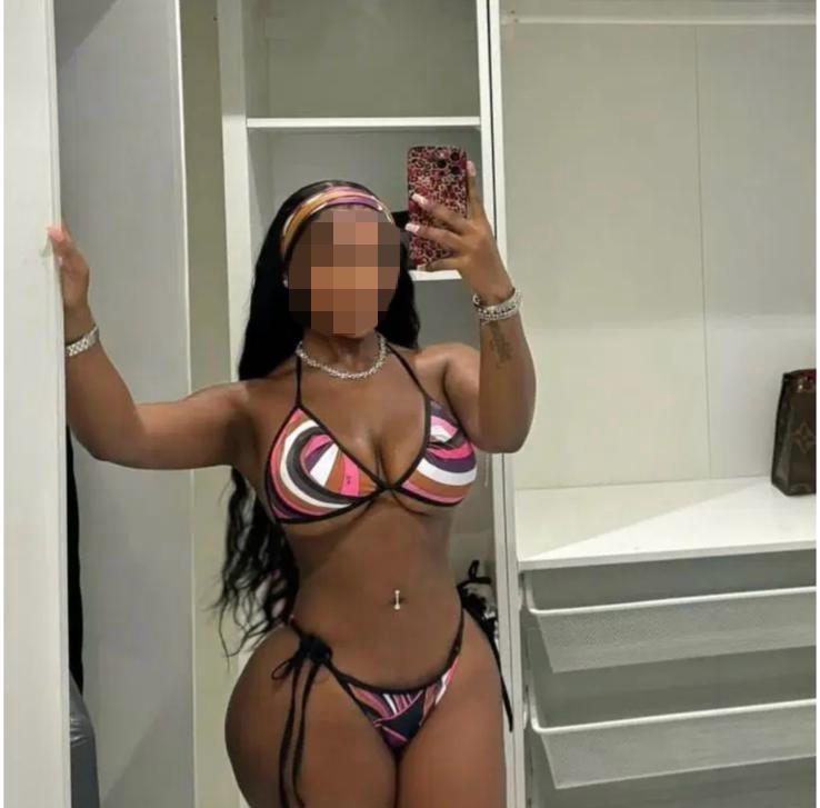 Chica busca chico en Granada: 