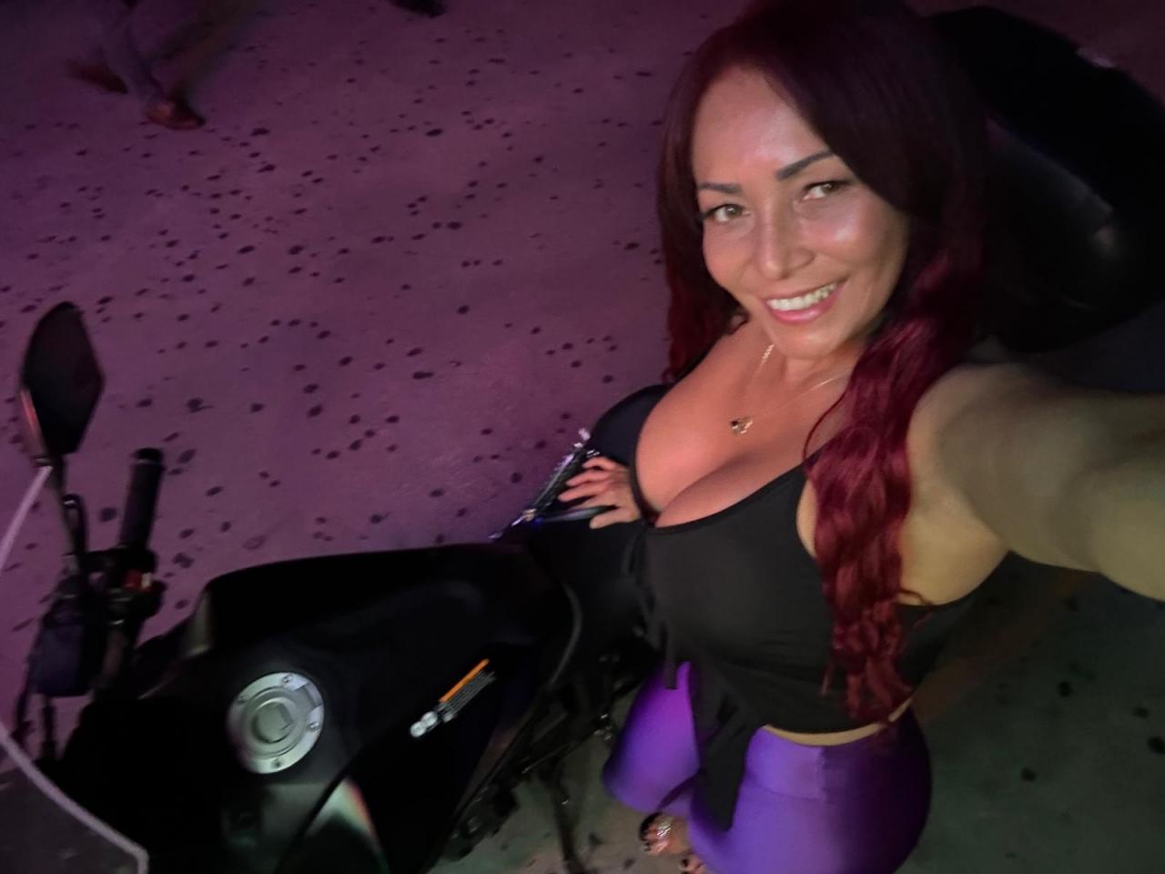 Chica busca chico en Asturias: 