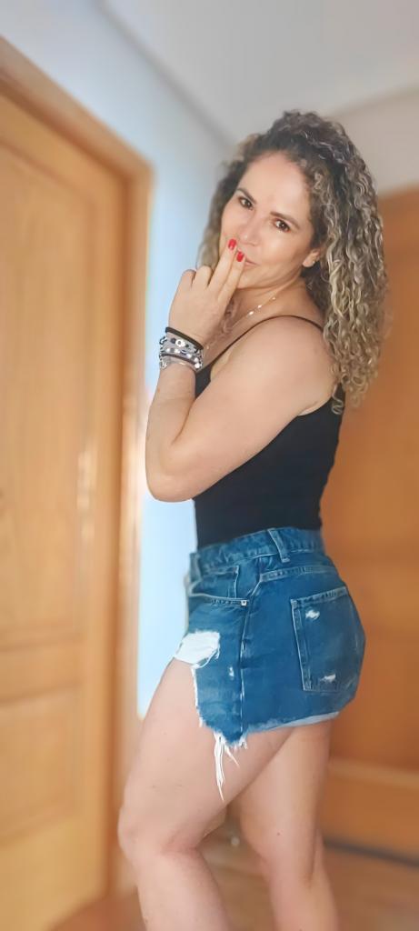 Chica busca chico en Orense: 