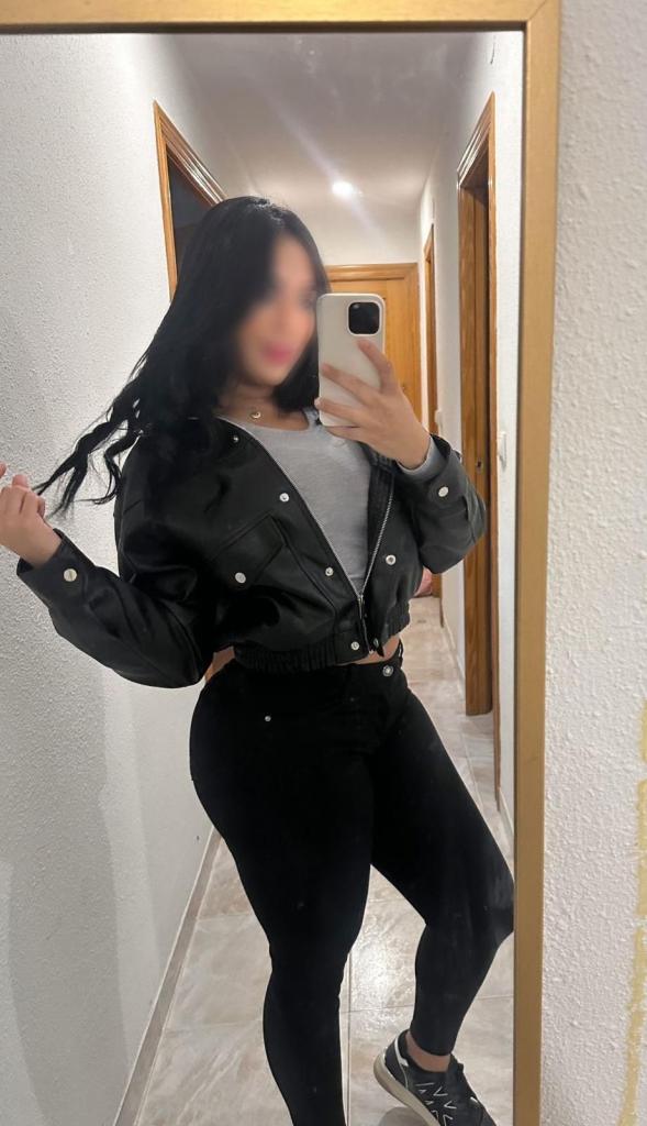 Chica busca chico en Granada: 