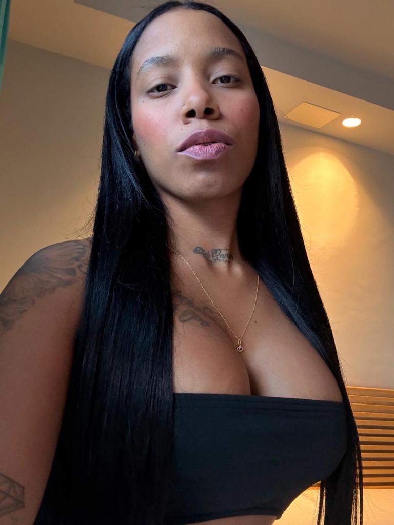 Chica busca chico en Tenerife: 