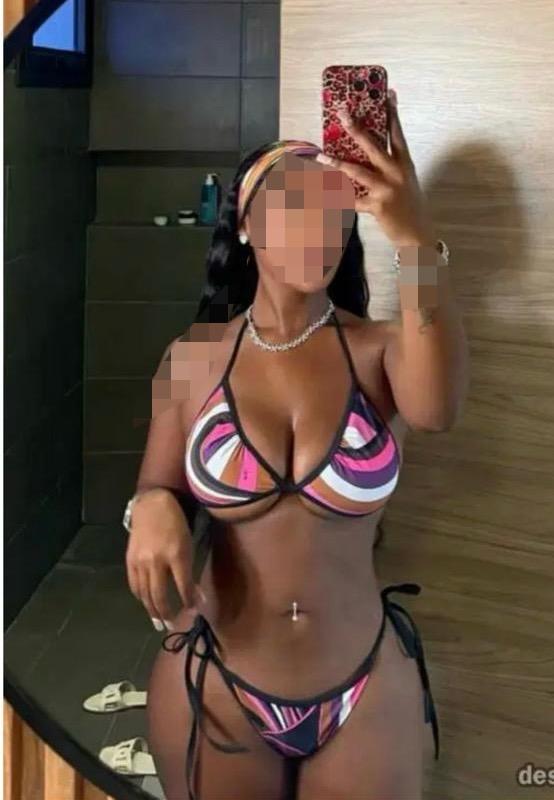 Chica busca chico en Granada: 