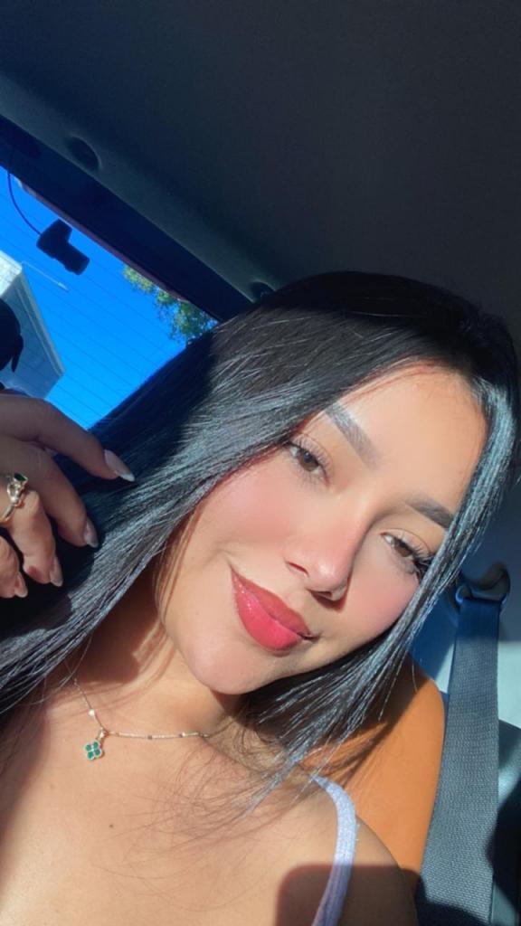 Chica busca chico en Ibiza: 