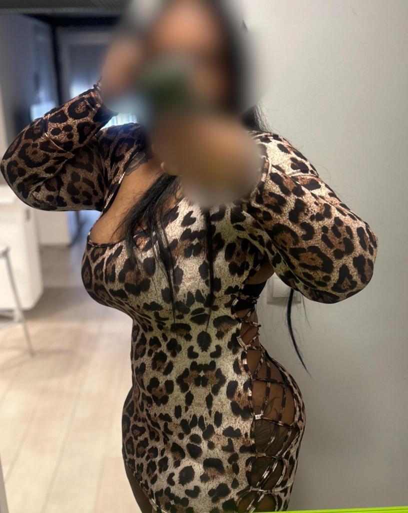 Chica busca chico en León: 