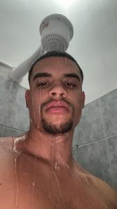 695864708: Chico busca chica en Madrid