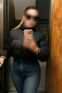 662184673: Chica busca chico en Barcelona