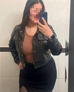 614436836: Chica busca chico en León