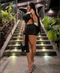 645845781: Chica busca chico en Pontevedra