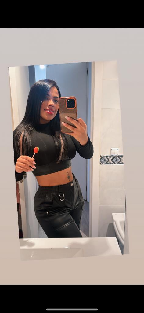 Chica busca chico en Almería: 