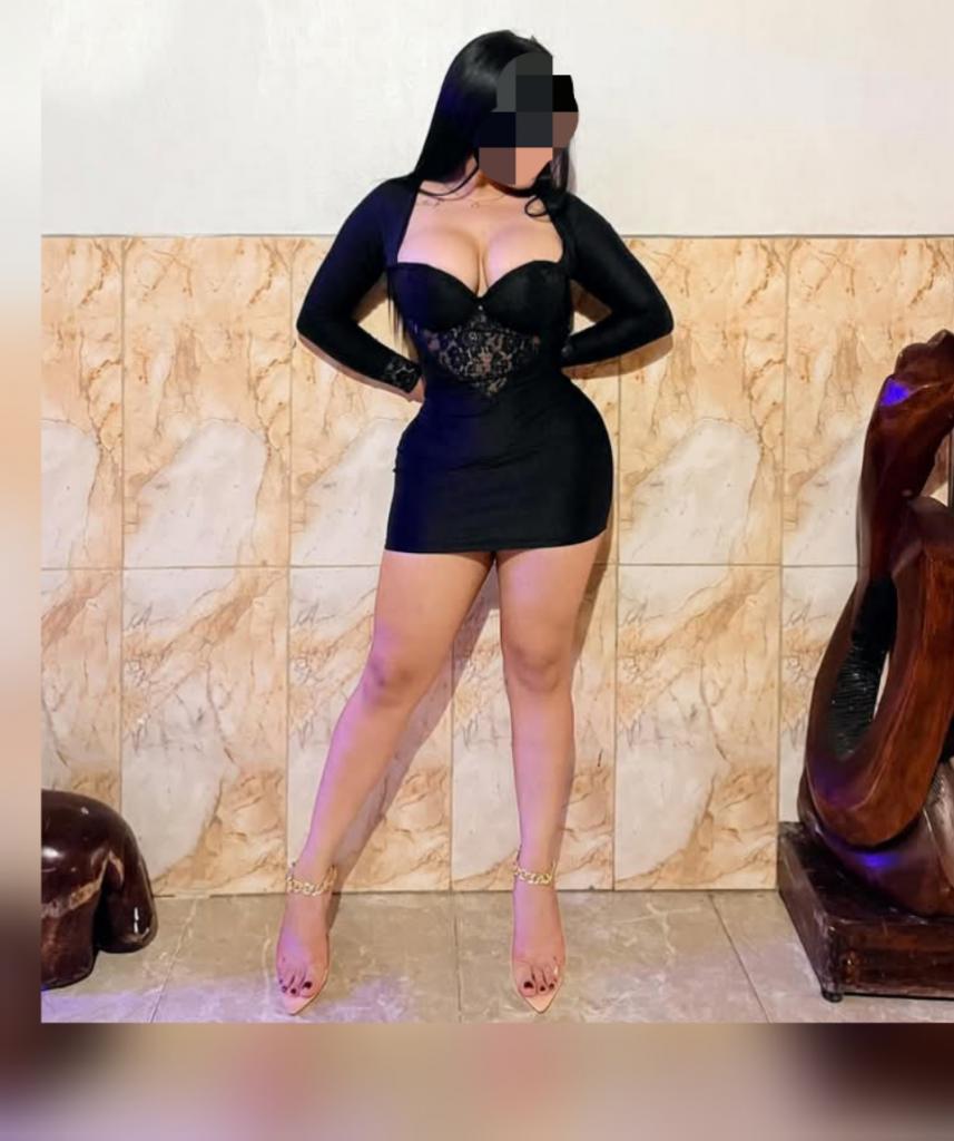 653569325: Chica busca chico en León