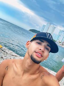 Chico busca chica en Málaga: 