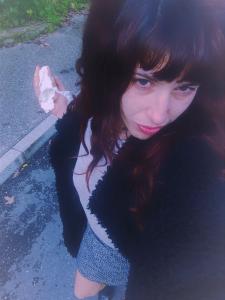 665975247: Chica busca chico en Orense