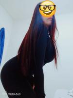 613989485: Chica busca chico en Barcelona