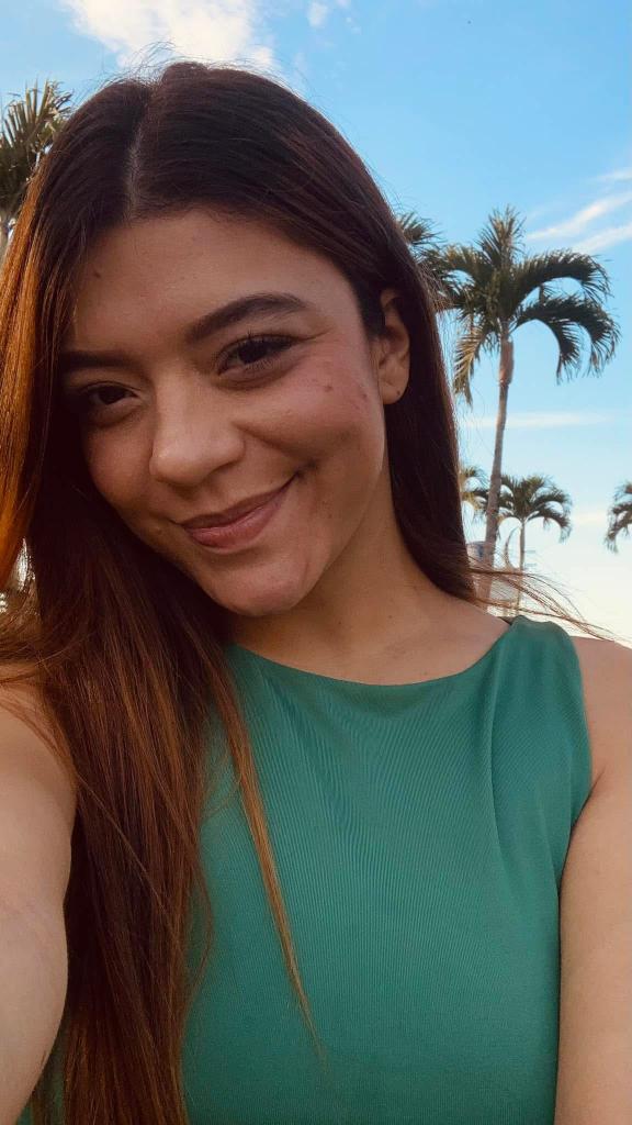 632628248: Chica busca chico en Sevilla