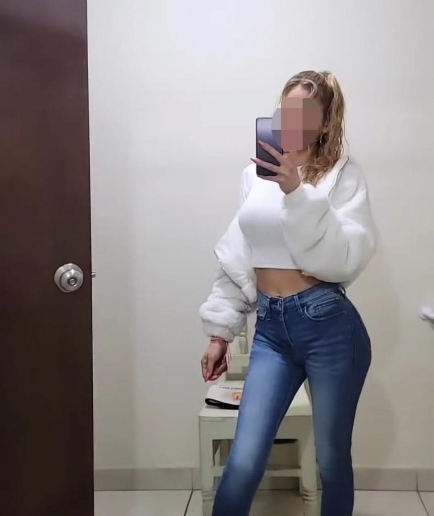 674938237: Chica busca chico en Madrid