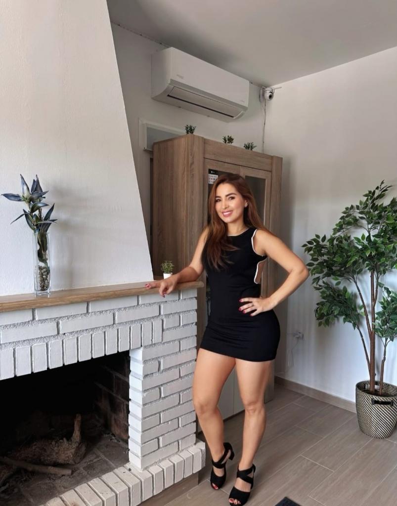 611231456: Chica busca chico en Almería