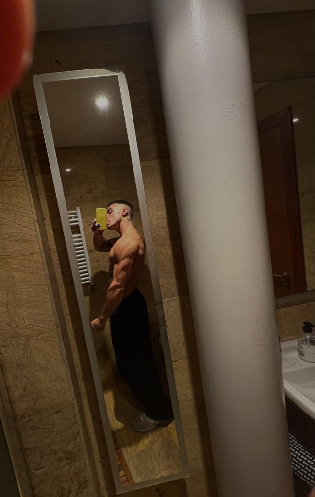 641436461: Chico busca chica en Málaga