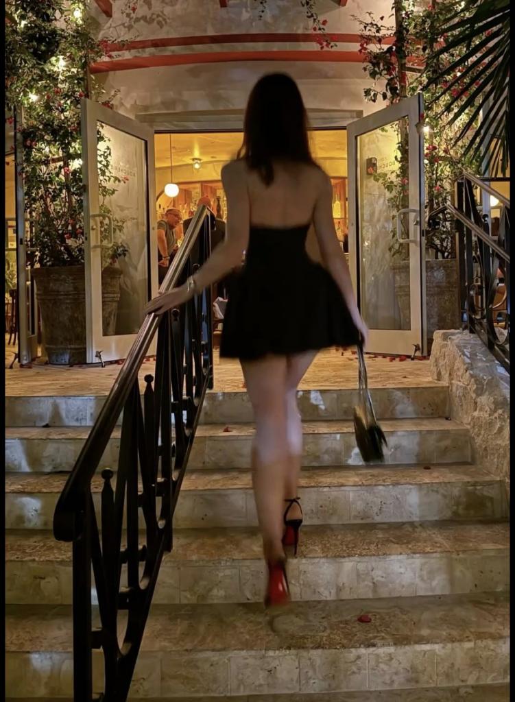 614937698: Chica busca chico en Mallorca