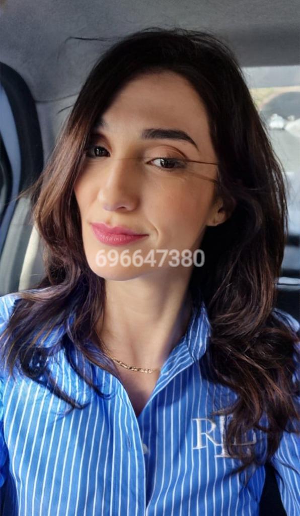 696647380: Chica busca chico en Madrid