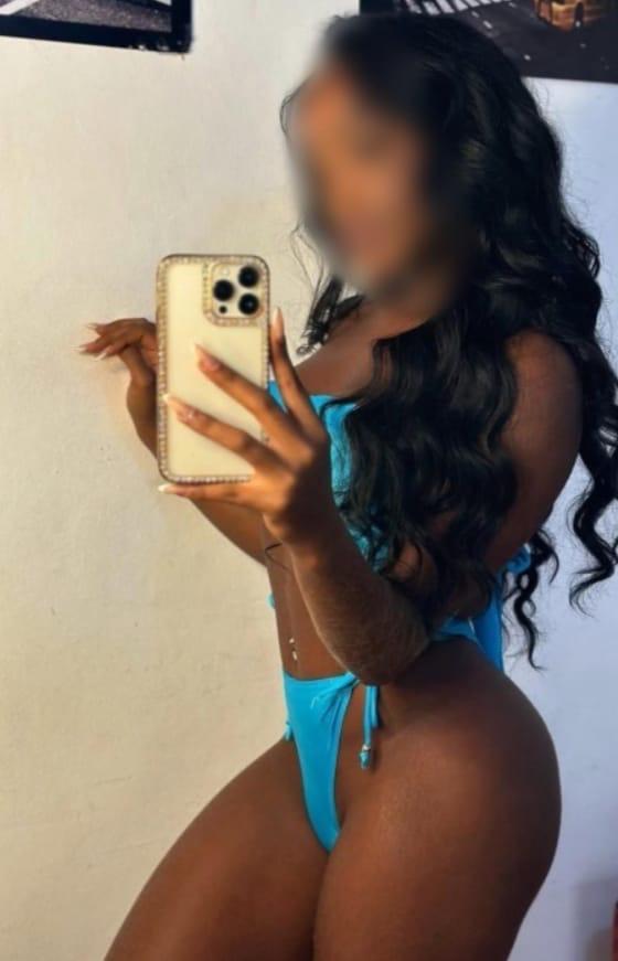 722884342: Chica busca chico en Madrid