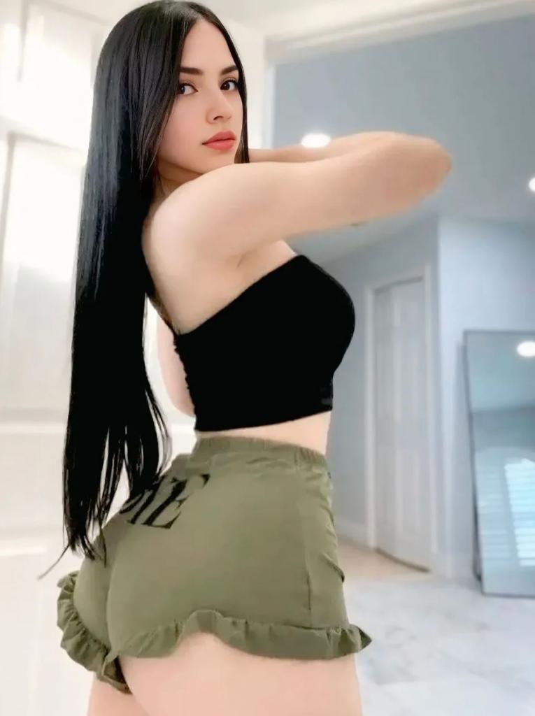 Chica busca chico en Cádiz: 