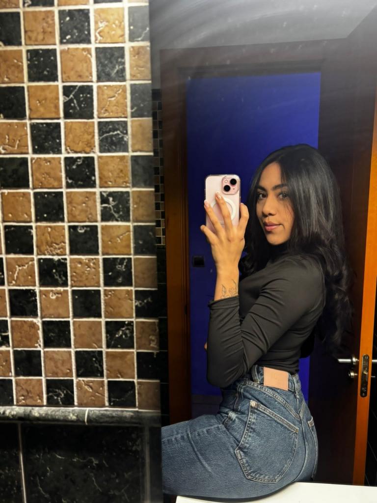 632087304: Chica busca chico en Tarragona