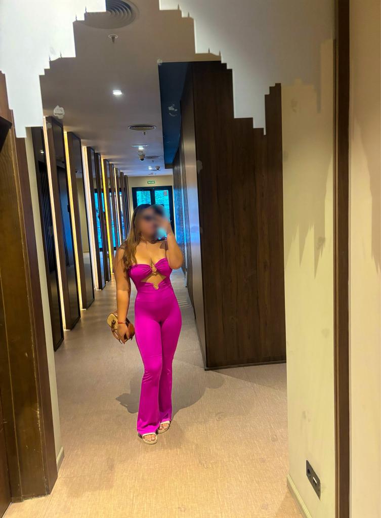 Chica busca chico en Huelva: 