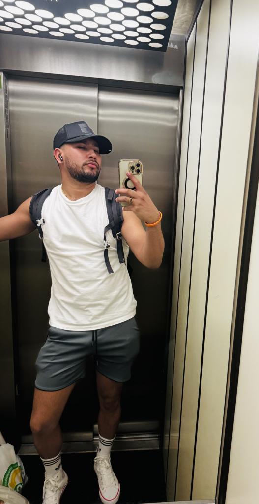 657197034: Chico busca chica en Barcelona