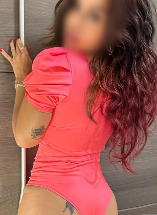 610176205: Chica busca chico en Málaga