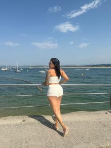 611318465: Chica busca chico en Cantabria