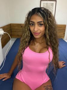 695773718: Chica busca chico en Málaga