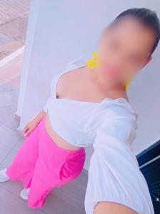 647240593: Chica busca chico en Málaga