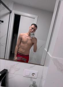 641983680: Chico busca chica en Zaragoza