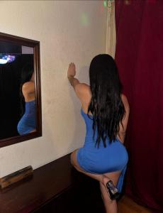 613479262: Chica busca chico en Barcelona