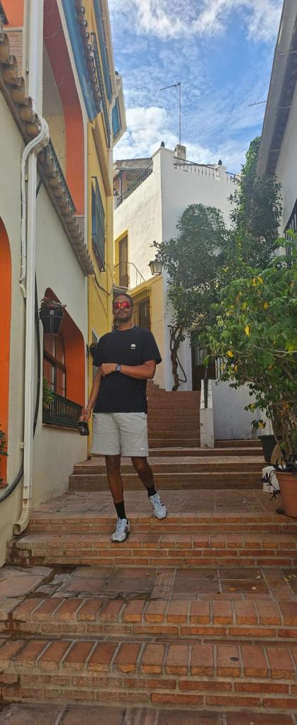 Chico busca chica en Cádiz: 